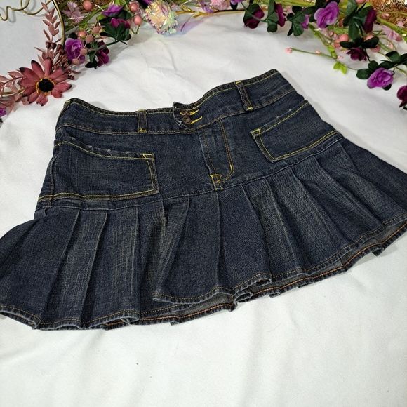 Von Dutch Dresses & Skirts - NWOT Von Dutch Denim Skirt